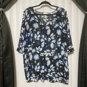 Motherhood Maternity blue floral sheer low/high blouse